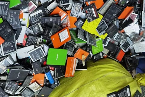 宝坻高价钴酸锂电池回收-上门回收废铅酸电池-三元锂电池回收